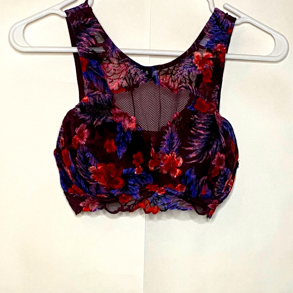 Victoria’s Secret PINK Small Lace Bralette